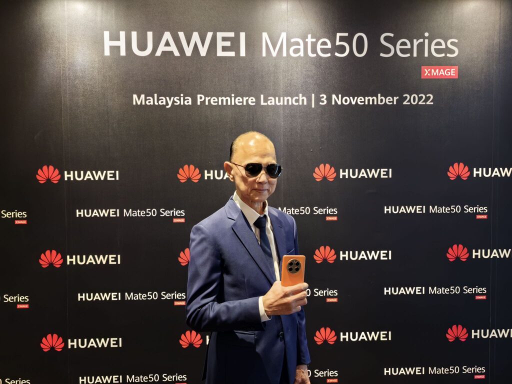 Huawei Mate50 Pro Review - Indoors portrait