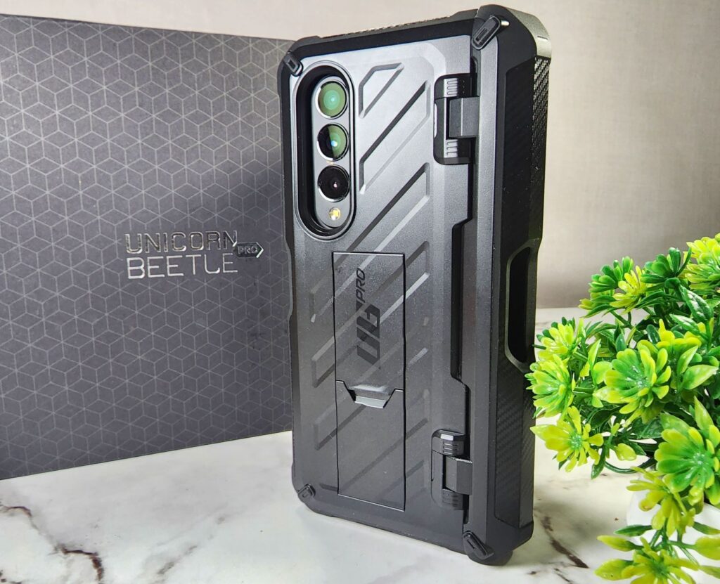 Supcase Galaxy Z Fold3 Unicorn Beetle Pro Rugged Case review cover