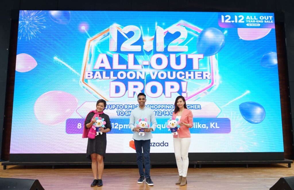 Lazada 1212 All-Out Sale All-Out Balloon Voucher Drop Launch - Anis Yusof, Head of Government Affairs, Darren Rajaratnam, COO, and Liew Mun Tip, Head of Branding from Lazada Malaysia promo sale