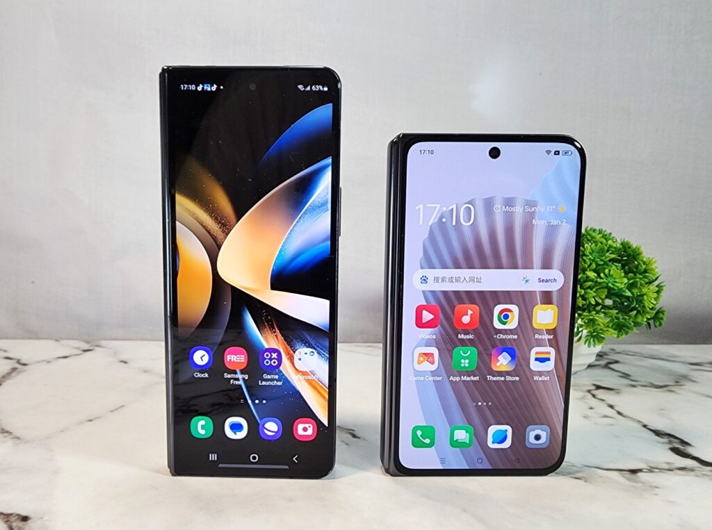 Oppo Find N2 Review - Galaxy Z Fold 4 and Find N2 side by side front
