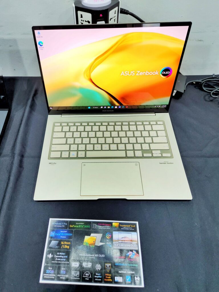Asus ZenBook 14X OLED 2023 first look UX3404 Malaysia top