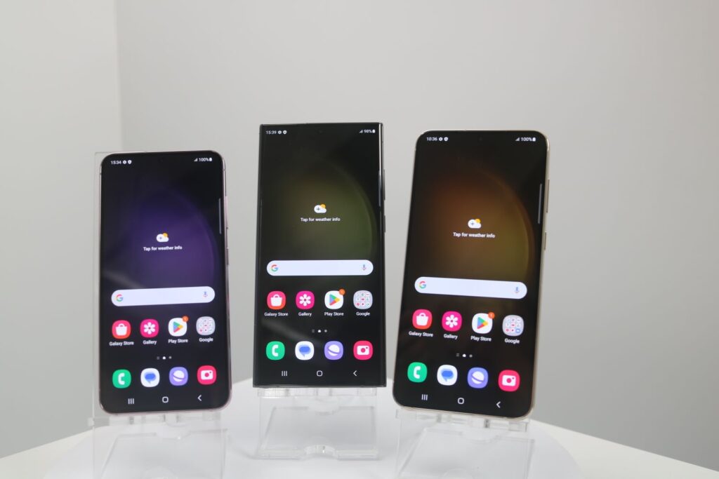 Samsung Galaxy S23 series displays