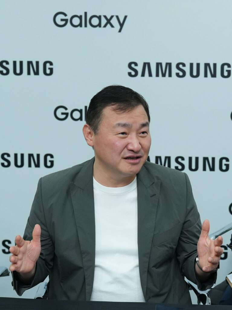 TM Roh, President and Head of Samsung Electronics' Mobile eXperience (MX) Business