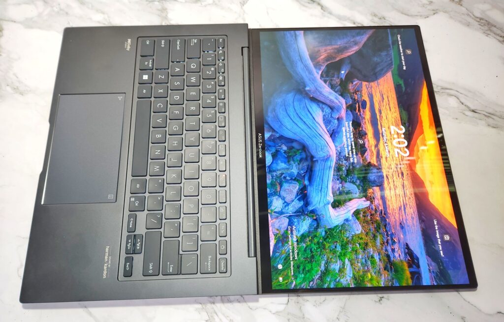 ASUS Zenbook 14X OLED 2023 First Look flat