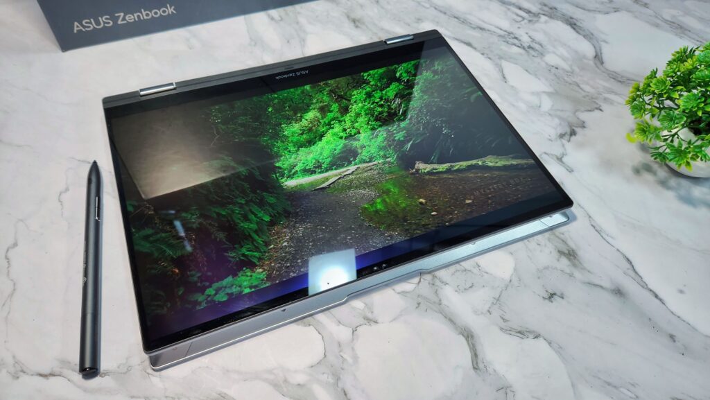 ASUS Zenbook 14 Flip OLED Review (UP3404) tablet mode