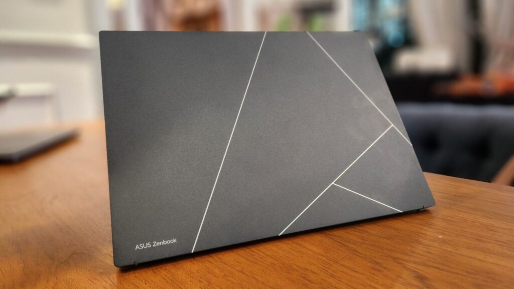 Asus Zenbook S 13 OLED first look UX5304 rear