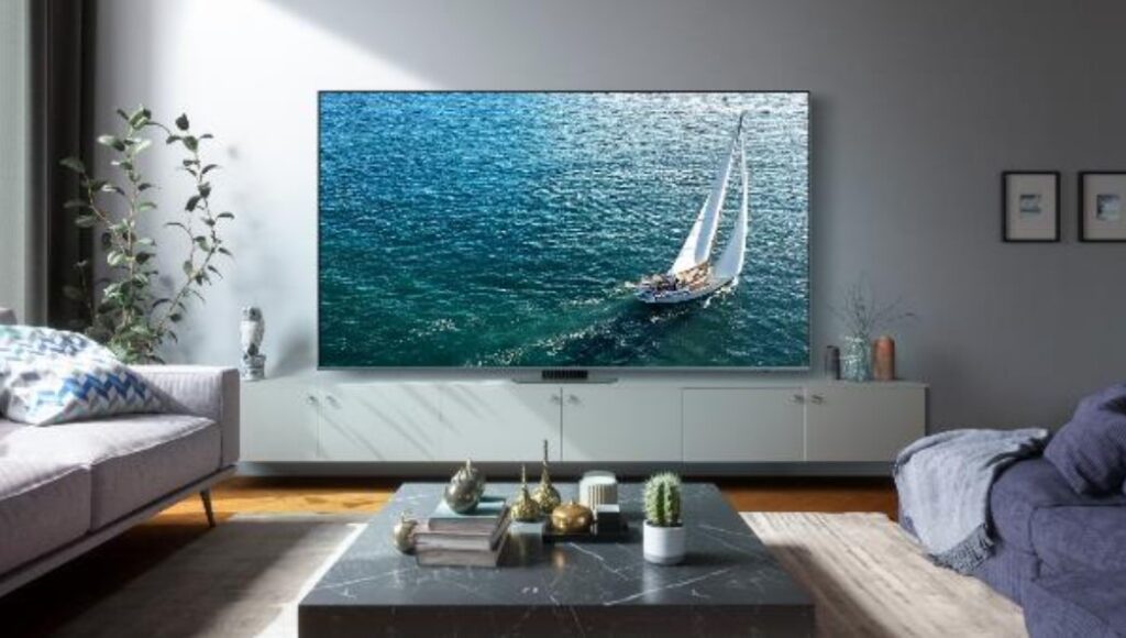 Samsung QLED 4K Q80C TV promotion image 2