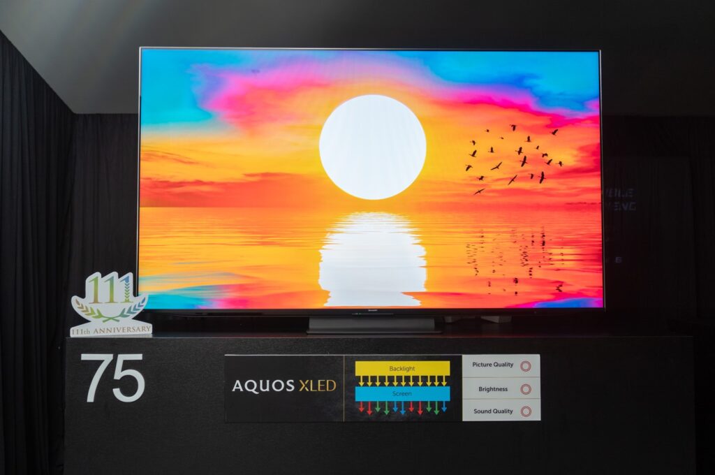 Sharp AQUOS XLED TV a4