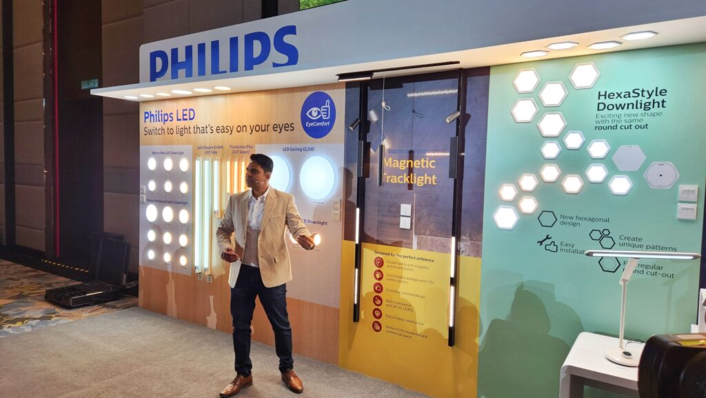 Let’s Go Eco with Philips Sustainable Lighting track lights
