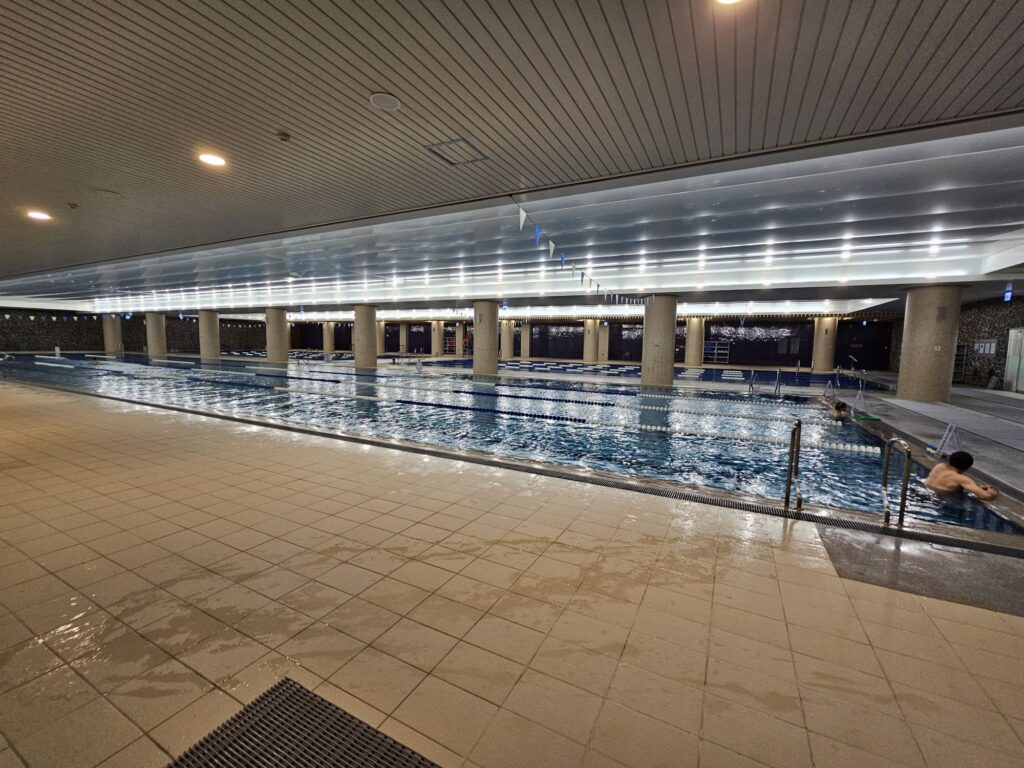 Samsung Digital City swimming pool