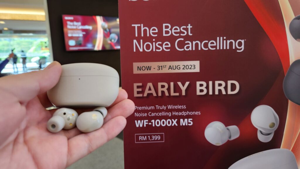 Sony WF-1000XM5 true wireless earbuds cover