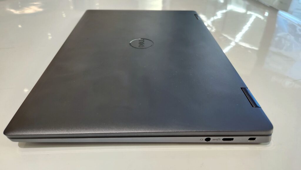 Dell Latitude 9330 2 in 1 Review right side