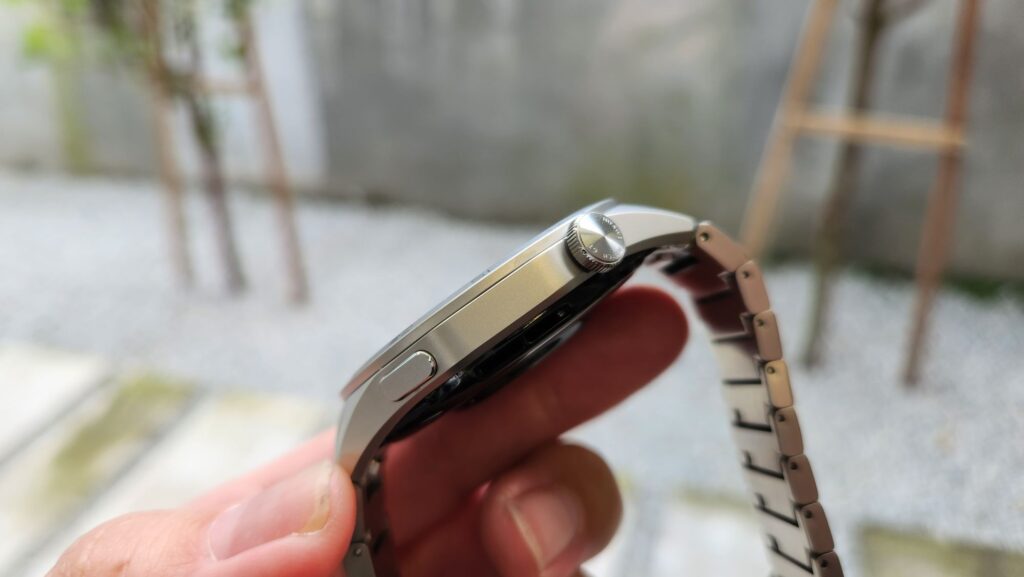 Huawei Watch GT 4 Stainless Steel side