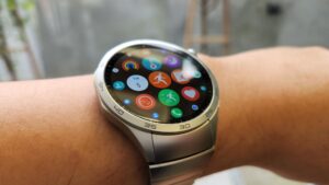 Sleek Huawei Watch GT 4 Stainless Steel in 46mm and 41mm sizes your for RM1,699 8