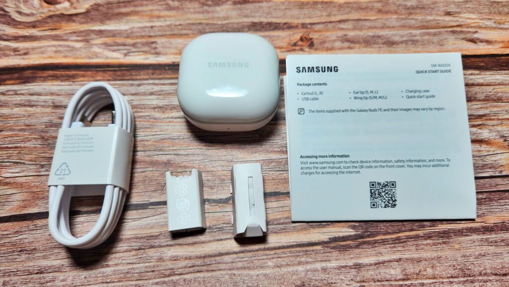 Samsung Galaxy Buds FE review box contents