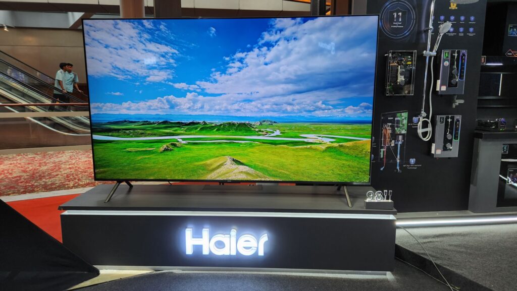 Haier H98S900UX QLED TV