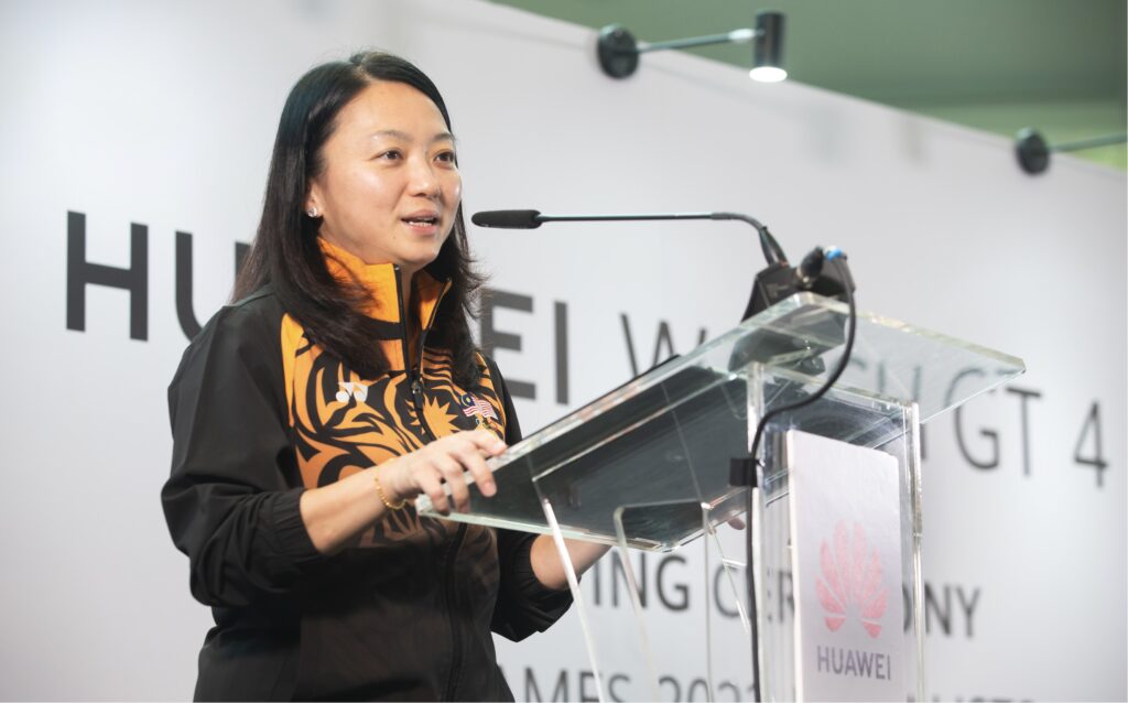 Huawei Watch GT 4 showcase a2 YB Hannah Yeoh, Minister of Youth & Sports