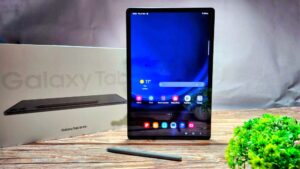 Samsung Galaxy Tab S9 FE Plus Review - Premium Power Performer at Pedestrian Prices Tested 3