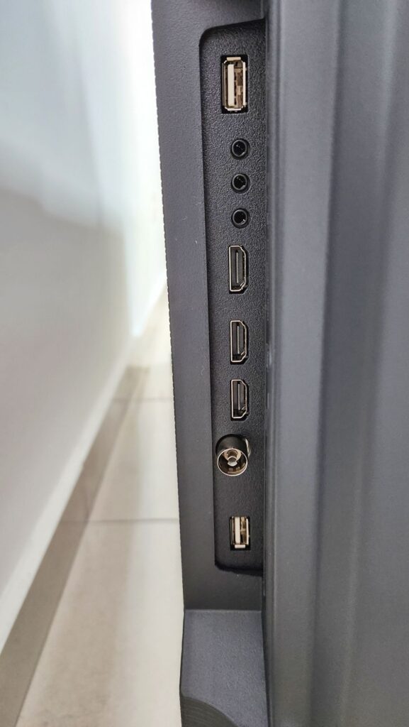 Hisense U6K Pro Review (55U6K) ports