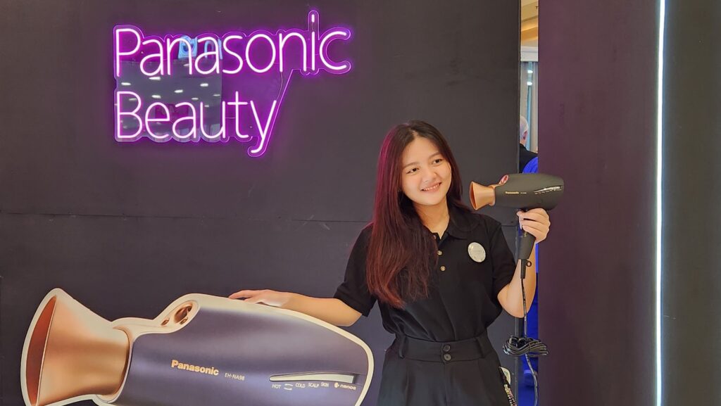 Panasonic nanocare Hair Solution Roadshow model