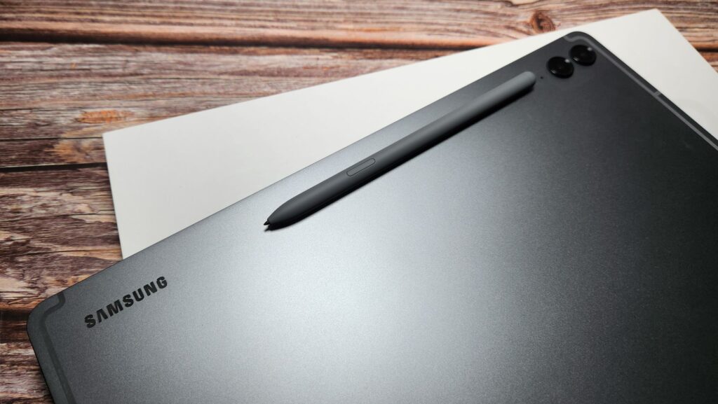 Samsung Galaxy Tab S9 FE Plus First Look s pen
