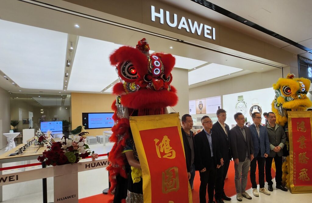 Huawei Experience Store at The Exchange TRX opening cover