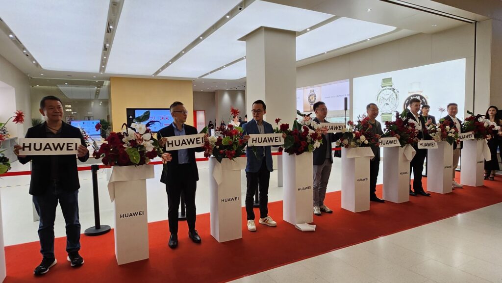 Huawei Experience Store at The Exchange TRX opening ceremony