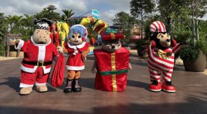 Experience a fun Christmas wonderland with SplashMania Santa’s Ho-ho Holidays event 9