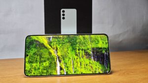 Samsung Galaxy S24 Plus Review (Exynos 2400) - Balanced flagship AI phone 5