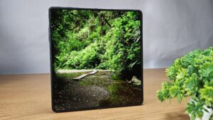 Honor Magic V2 Review - Super svelte foldable flagship tested 8