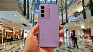 vivo Y100 5G review - Poshly appointed budget phone with blazing fast 80W charging tested 1
