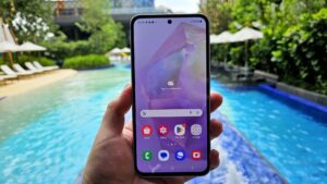 Samsung Galaxy A35 First Impressions - Awesome Blue Thunder 9