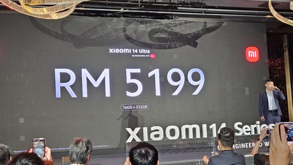 Xiaomi 14  ultra malaysia rear