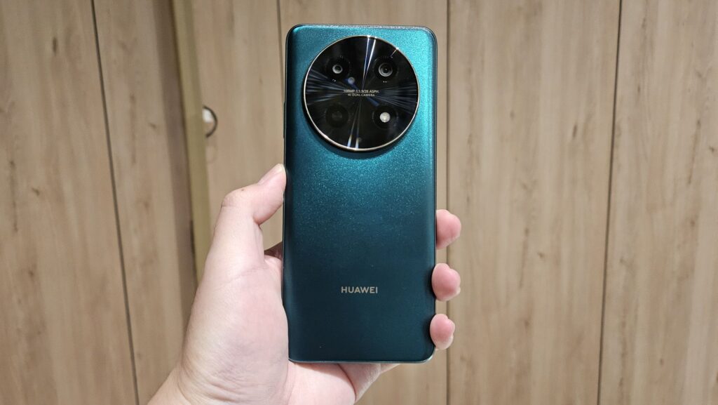 Huawei nova 12i rear