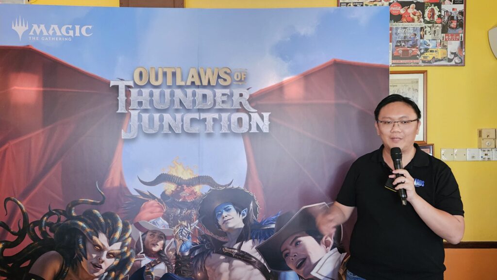 MTG Outlaws of Thunder Junction box