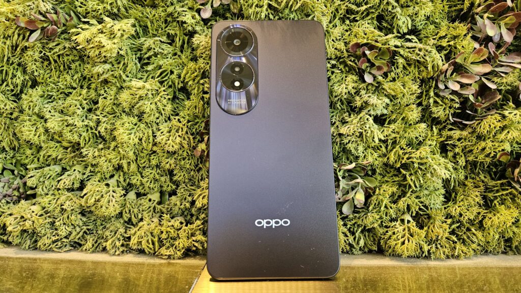 Oppo A60 Review rear Midnight Purple