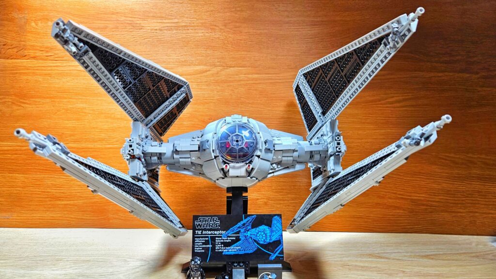 75382 LEGO Star Wars TIE Interceptor Review cover 2