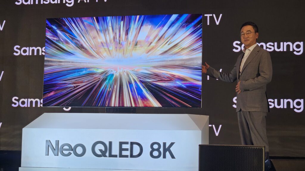 Samsung Neo QLED 8K TVs - QN900D TV