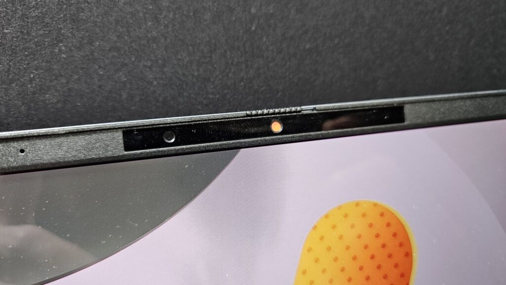 Asus Vivobook S 16 OLED S5606 review webcam