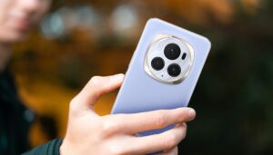 Here’s 2 power flagship camera phones to check out - HONOR Magic6 Pro and HUAWEI Pura 70 series 3