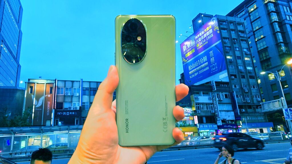 Honor 200 Pro first look