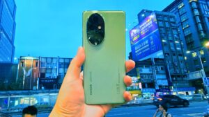 Honor 200 Pro first look - This premium portrait optimised camera phone has a Magic AI feature that is perfect for TikTok 7