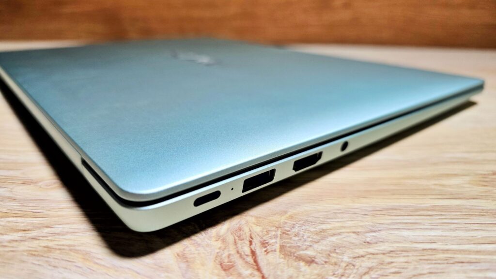 Huawei MateBook 14 2024 Review ports left