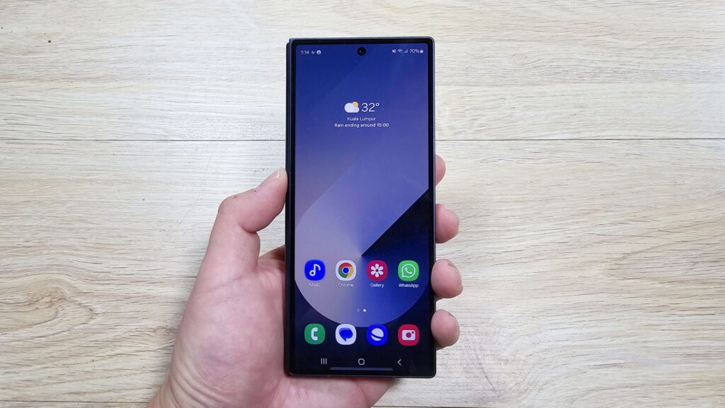 Samsung Galaxy Z Fold6 first impressions front