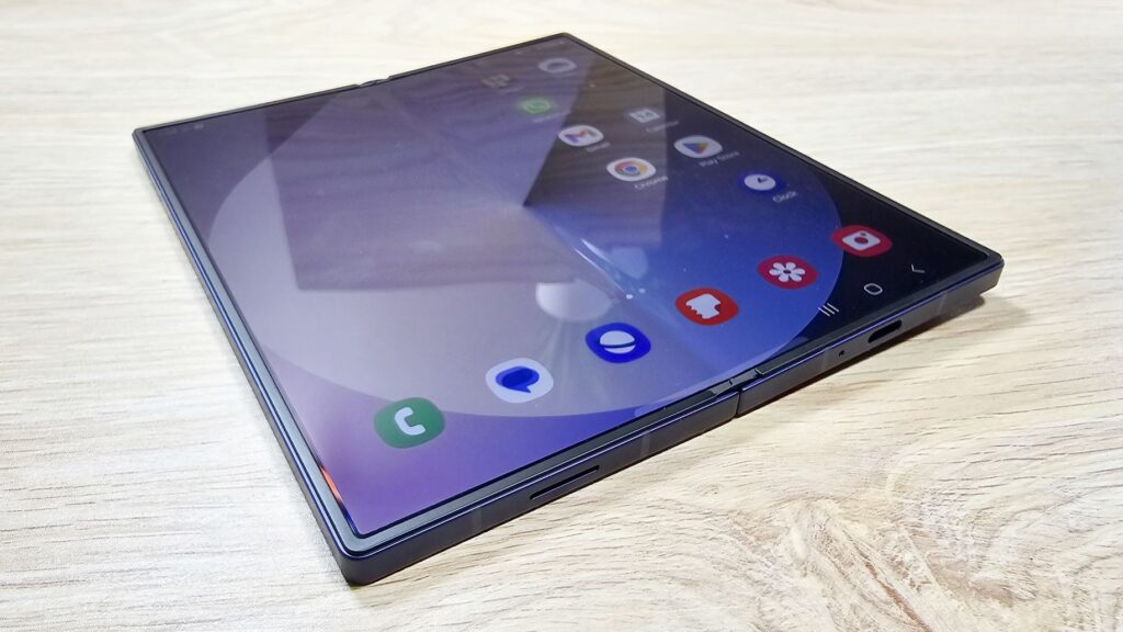 Samsung Galaxy Z Fold6 first impressions angled