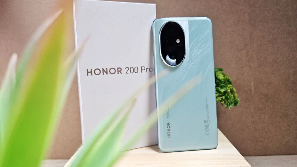 HONOR 200 Pro with Magic AI update