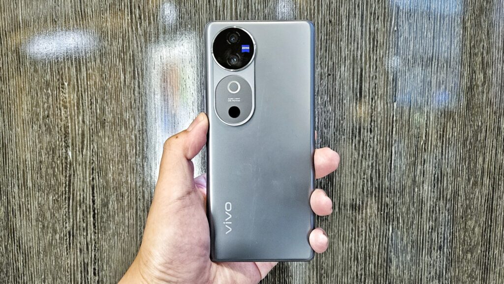 vivo v40 review cameras