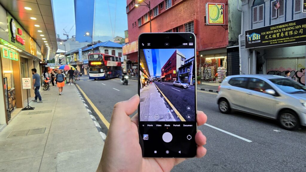 Xiaomi 14T Pro Malaysia camera UI