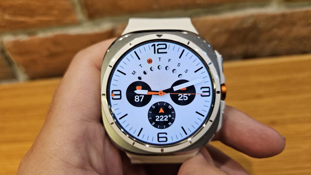 Samsung Galaxy Watch Ultra Review display