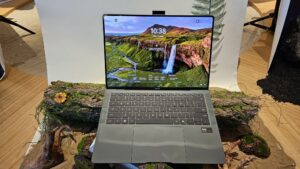 New Honor MagicBook Art 14 notebook and MagicPad 2 tablet launched in Malaysia 3